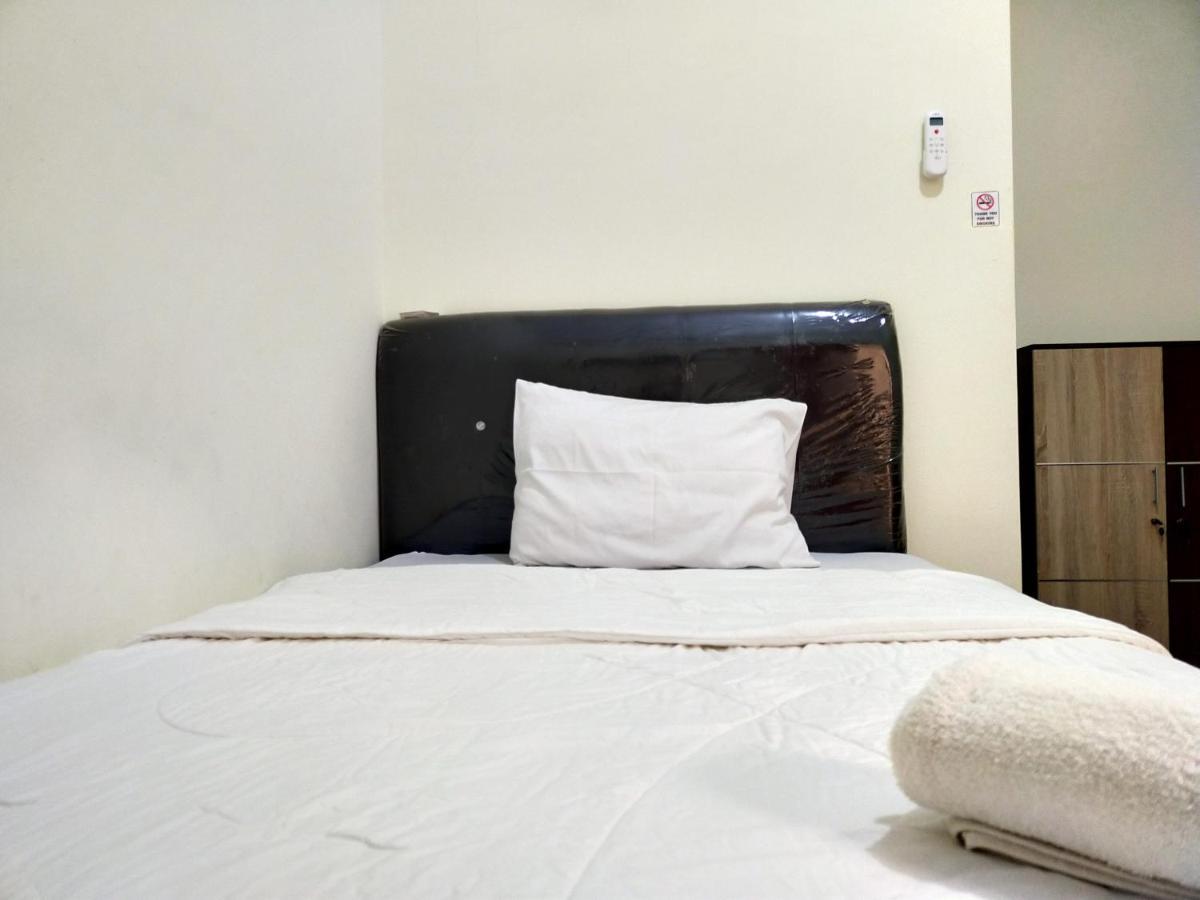 Homestay Danesti Syariah Near Bandara Sultan Hasanuddin Makassar Extérieur photo